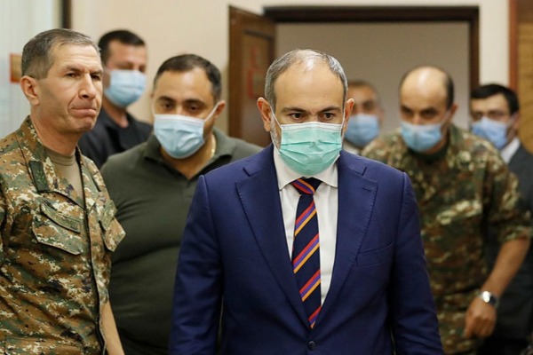 Ermənistan ordusunun Baş Qərargahı Nikol Paşinyanın istefasını tələb edir