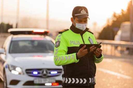 DİQQƏT:   Avtomobildən küçəyə zibil atan sürücülər 40 manat cərimə olunacaq