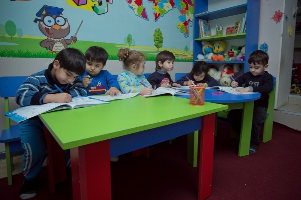 Təhsil Nazirliyindən yeni qərar:                     Uşaq bağçaları bağlanmayacaq