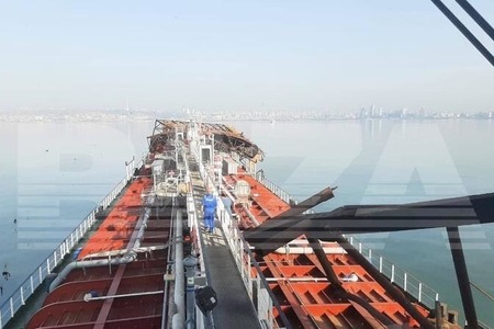 Xəzərdə nəhəng TANKER QƏZASI:                          Bakıya gətirilən 4.5 min ton...