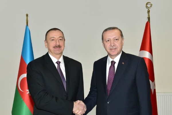 Rəcəb Tayyib Ərdoğan: Qardaş Azərbaycan bu il Respublika Gününü Vətən müharibəsində qazandığı haqlı zəfərinin qüruru ilə taclandırıb