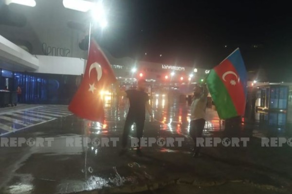 Azərbaycanın yanğınsöndürənlərinin növbəti qrupu Türkiyəyə çatıb