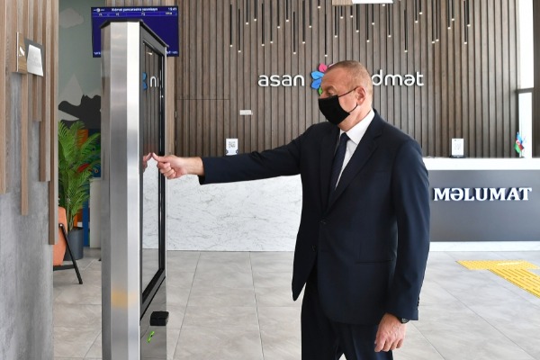 Prezident İlham Əliyev 6 saylı Bakı “ASAN xidmət” mərkəzinin açılışında iştirak edib                       VİDEO