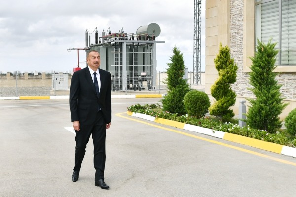 Azərbaycan Respublikasının Prezidenti İlham Əliyev paytaxtın Xəzər rayonunda yeni tikilən 110/35/10 kilovoltluq “Buzovna-1” yarımstansiyasının açılışında iştirak edib.