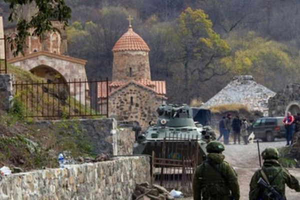 Moskvanın səbri tükənir:                       "Ermənilərə nə qədər yaxşılıq etsən, anlayan deyillər" - Satanovski