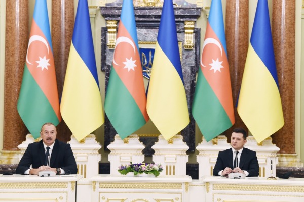 Azərbaycan və Ukrayna prezidentləri mətbuata bəyanatlarla çıxış ediblər
