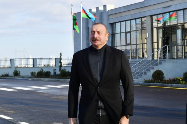 Prezident İlham Əliyev yenidən qurulan 330 kilovoltluq “Yaşma” qovşaq yarımstansiyasının açılışında iştirak edib