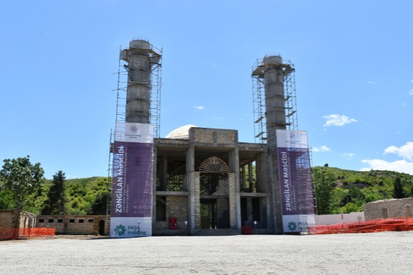 Zəngilan məscidinin tikintisi ilə tanışlıq olub, İşğal və Zəfər muzeylərinin təməli qoyulub, şəhərin Baş planı təqdim edilib