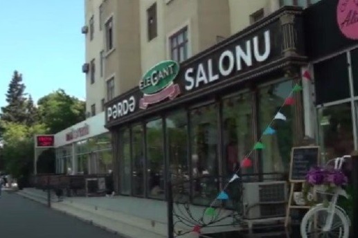 Alienetto sizi hazırladığı müxtəlif növ şokalad dadmağa dəvət edir