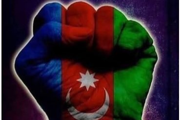 Azərbaycanın Rus İcması rusiyalı hərbi ekspert Frans Klintseviçə etirazını bildirib