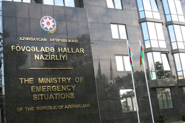 Fövqəladə hallarla bağlı davranış qaydaları barədə əhalinin maarifləndirilməsi məqsədilə silsilə tədbirlər keçirilib