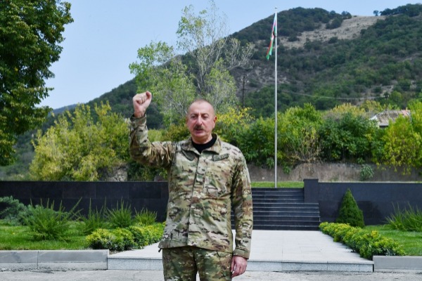 “Ən çətin vəzifənin ən layiqli sahibi” - Prezidentin fəaliyyəti ilə bağlı AzTV-dən maraqlı videoçarx