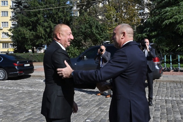 Azərbaycan Prezidenti İlham Əliyev Bolqarıstana rəsmi səfərə gəlib