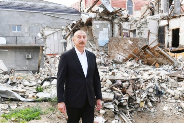 Erməni vandallarının Gəncə qətliamı