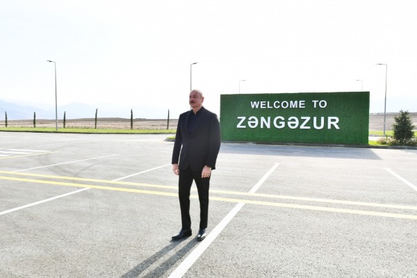 Prezident İlham Əliyev və birinci xanım Mehriban Əliyeva Zəngilan Beynəlxalq Hava Limanında yaradılan şəraitlə tanış olublar