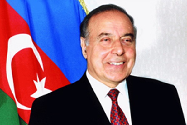 Xalqa bağışlanmış ömür