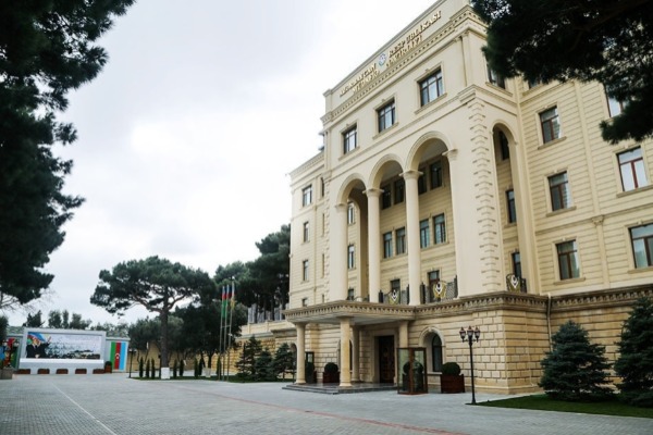 Müdafiə Nazirliyi: Rusiya sülhməramlılarının komandanlığını yaşayış məntəqələrimizin adlarını düzgün toponimlərlə ifadə etməyə çağırırıq