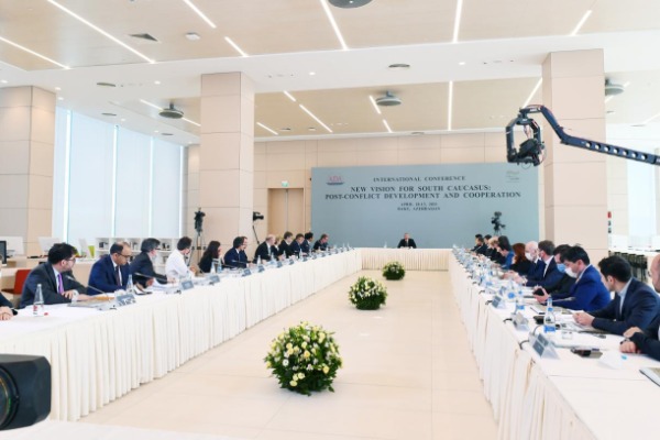 "Dəmir yumruq" Ermənistandan və onun havadarlarından konkret seçim tələb edir                            Hərb, yoxsa sülh?!
