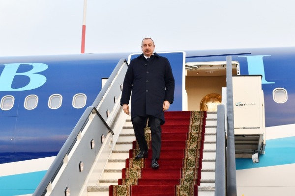 Azərbaycan Prezidenti İlham Əliyev Rusiyanın Sankt-Peterburq şəhərinə işgüzar səfərə gəlib