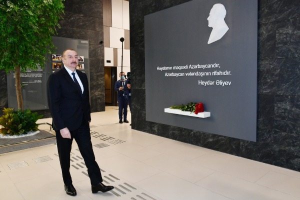 Prezident İlham Əliyev Bakıda 5 saylı DOST Mərkəzinin açılışında iştirak edib