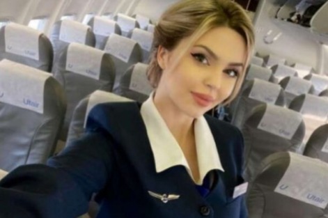 “Soyundurdular, təkcə alt paltarım qaldı, busqalterimin…” – Stüardessa işə qəbul zamanı başına gələnləri DANIŞDI