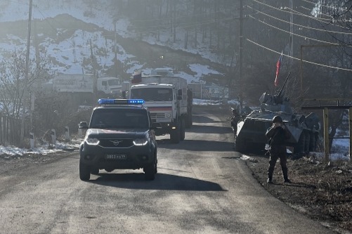 Ekoaksiya: Rusiya sülhməramlılarına aid avtomobil karvanı aksiya ərazisindən sərbəst keçib