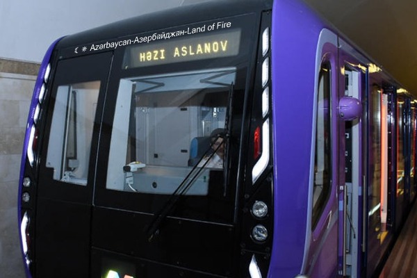Bakı metrosunda maşinist qatar idarə edərkən ölüb