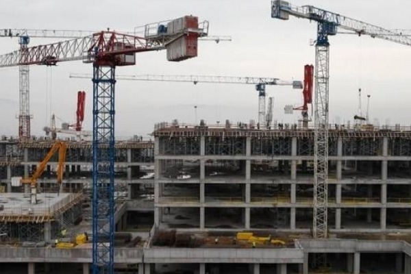 Paytaxtda ümumi inşaat işlərinin 90,7 faizini qeyri-dövlət müəssisələri görüb
