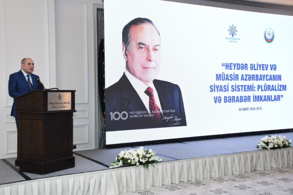 “Heydər Əliyev və müasir Azərbaycanın siyasi sistemi: plüralizm və bərabər imkanlar” mövzusunda konfrans keçirilib