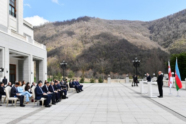Azərbaycan Prezidenti: Orta Dəhlizin həyata keçirilməsində Gürcüstan və Azərbaycan uğurla fəaliyyət göstərir