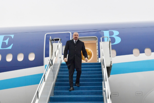 Azərbaycan Prezidenti İlham Əliyev Qazaxıstana səfərə gəlib